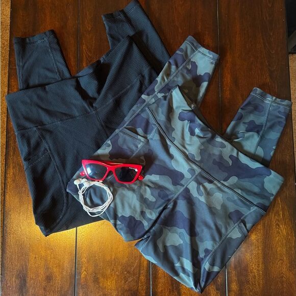 Old Navy Pants - 2 Pairs Old Navy Black & Camo Leggings Set Large